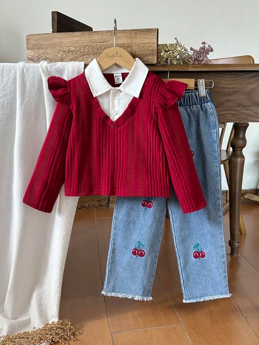 Ensemble 2 pièces Pull bordeaux à volants avec faux col chemise intégré + Jean large denim clair brodé cerises